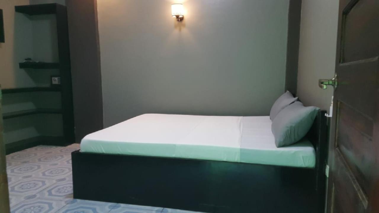 Panci'S Guesthouse ปูแอร์โตกาเลรา ภายนอก รูปภาพ
